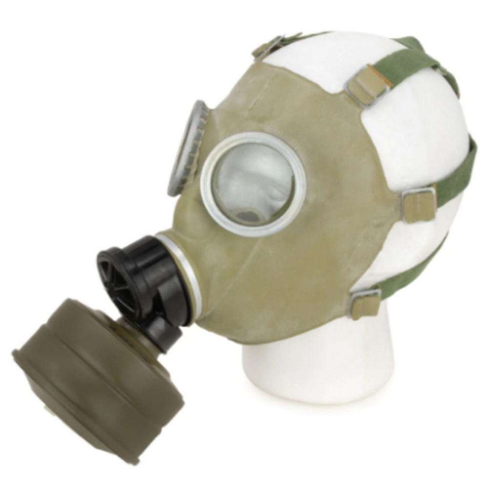 Purchase Polish MC-1 Gas Mask with Carry Bag & Filter| Gorillasurplus.ca