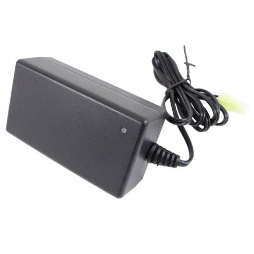 Gear Stock NiMH Smart Charger with Mini Tamiya