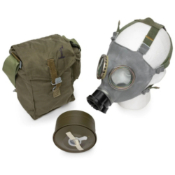 Polish MC-1 Gas Mask w/ Carry Bag & Filter